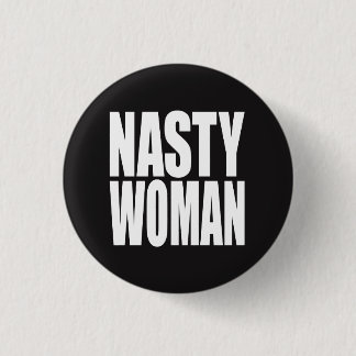 BADGE ROND 2,50 CM "FEMME MÉCHANTE "