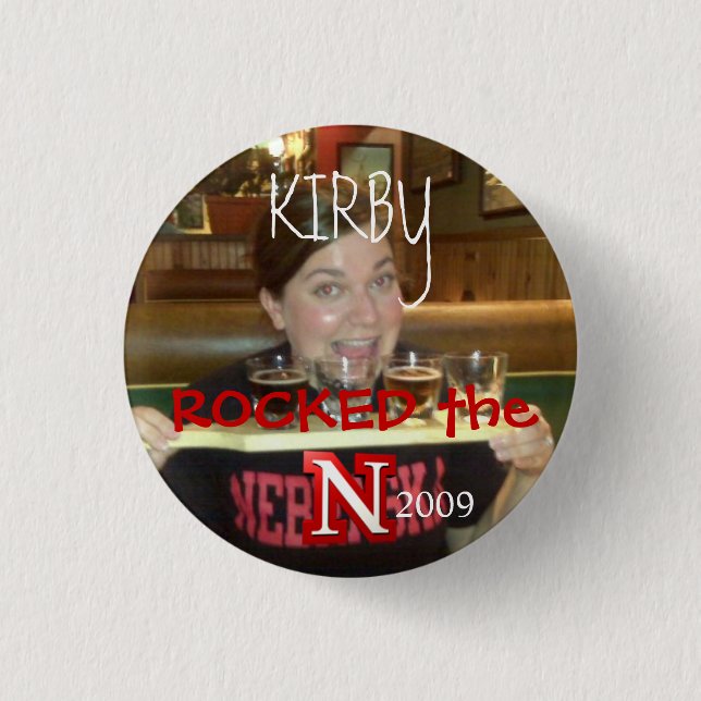 Badge Rond 2,50 Cm kirby, le logo, KIRBY, A BASCULÉ, 2009 (Devant)