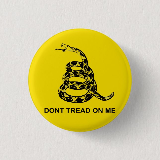 Badge Rond 2,50 Cm Ne marchez pas sur moi le bouton (Devant)