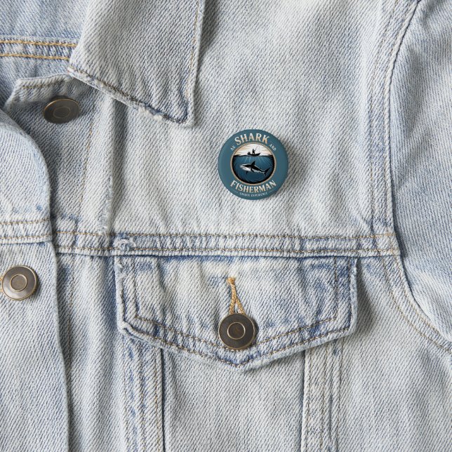 Badge Rond 2,50 Cm Shark and Fisherman (En situation)