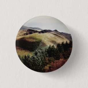 BADGE ROND 2,50 CM VUE MONTAGNE SUR LES WALES