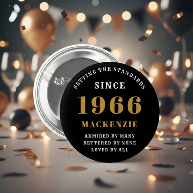Badge Rond 5 Cm 60th Birthday 1966 Elegant Chic Black Gold (Born 1966 button badge. Background out of focus.)