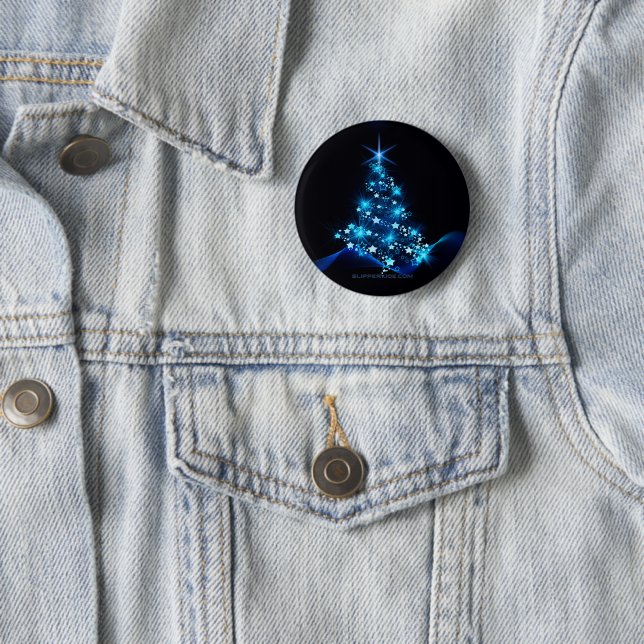 Badge Rond 5 Cm arbre de Noël stylisé SlipperyJoe bleu brillant s (En situation)