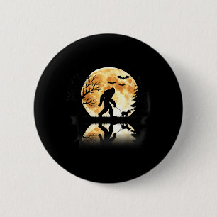 Badge Rond 5 Cm Bigfoot marchant avec un chien lune drôle d'Hallow