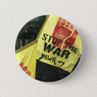 Badge Rond 5 Cm Bouton Jeunesse contre la guerre et le racisme