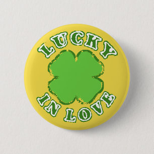 Badge Rond 5 Cm Chanceux dans l'amour