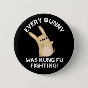 Badge Rond 5 Cm Chaque Bunny Kung Fu Combattez Rabbit Pun Dark BG