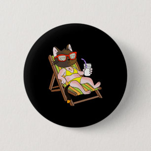 Badge Rond 5 Cm Chat En Bikini Sur Chaise De Plage En Train De Boi