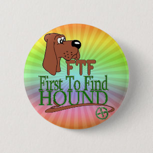 BADGE ROND 5 CM CHIEN DE GEOGACHING FTF