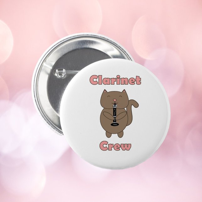 Badge Rond 5 Cm Clarinet Crew Chat Brown Rose drôle (A pin back button with a cat playing the clarinet and the words clarinet crew in pink)