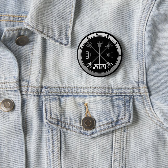 Badge Rond 5 Cm Compas viking Vegvisir (En situation)