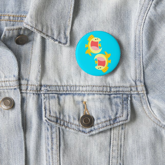 Badge Rond 5 Cm Deux mignons poissons caricaturaux (En situation)