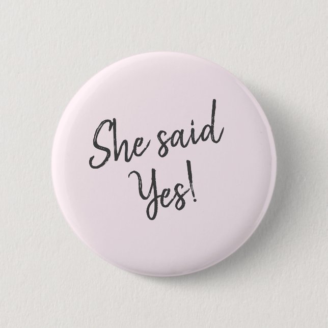Badge Rond 5 Cm Élégante Gris et Rose Elle dit Oui (Devant)