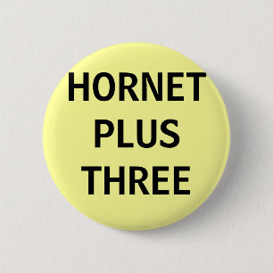 BADGE ROND 5 CM FRELON PLUS TROIS