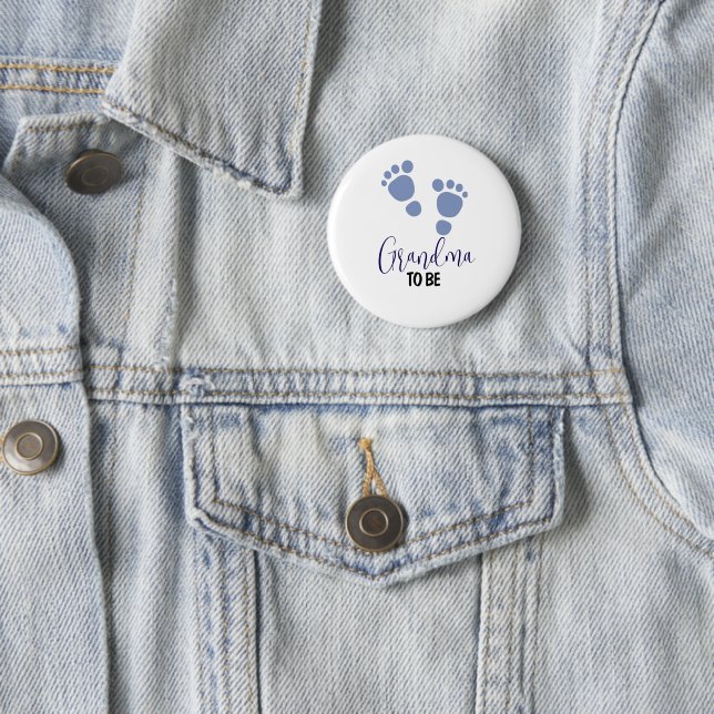 Badge Rond 5 Cm Grand-mère pour être bébé garçon empreintes (En situation)