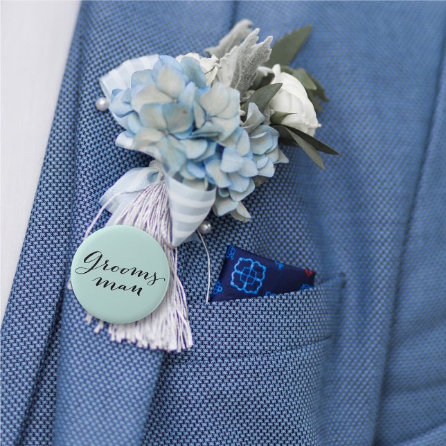 Badge Rond 5 Cm Groomsman Classic Script Mariage Bachelor Party ('Groomsman' Classic Script Calligraphy Wedding Rehearsal Pin Button @ fatfatin_blue_knot)