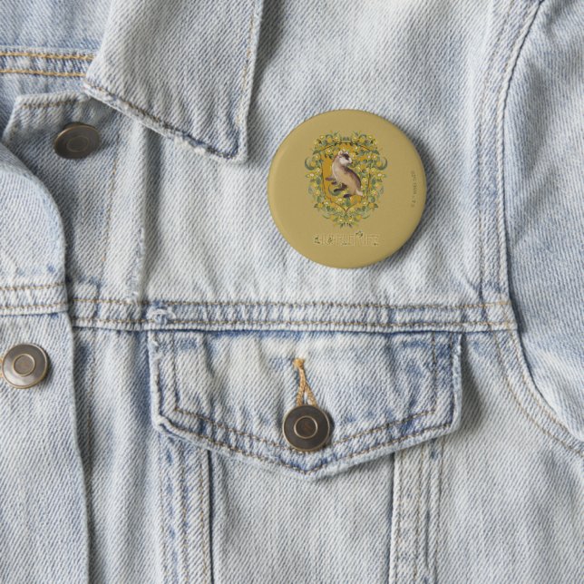 Badge Rond 5 Cm HARRY POTTER™ | Crête HUFFLEPUFF™ (En situation)