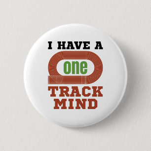 Badge Rond 5 Cm J'ai un esprit de piste et de terrain amusant