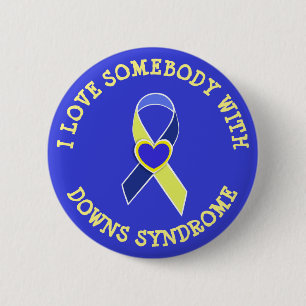 Badge Rond 5 Cm J'aime Quelqu'un avec le bouton Syndrome de Downs