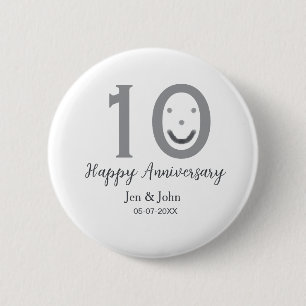 Badge Rond 5 Cm Joyeux 10e anniversaire nom date gris gras émoji