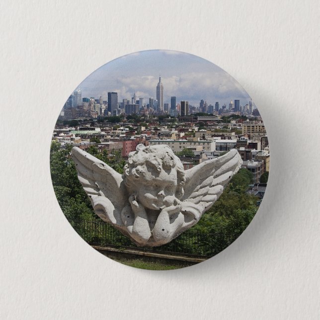 Badge Rond 5 Cm L'ange en pierre regarde Manhattan (Devant)