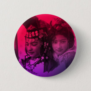 Badge Rond 5 Cm Le Maghreb Rouge Rose A Oulé Fille Berbère Naïl Fe