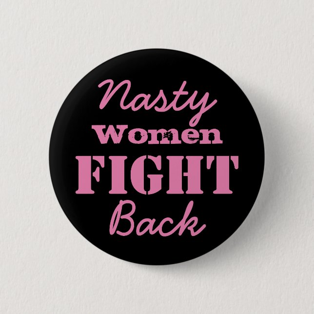 Badge Rond 5 Cm Les femmes méchantes battent en retraite (Devant)