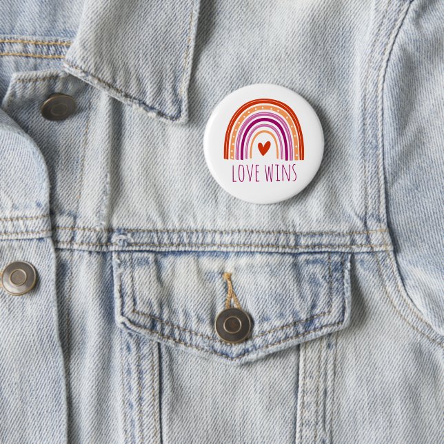 Badge Rond 5 Cm Lesbian Pride Love gagne LGBT Rainbow Button (En situation)