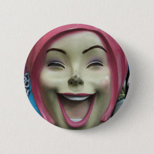 Badge Rond 5 Cm Mad Laughing Mannequin ~ Uncanny Valley Girl