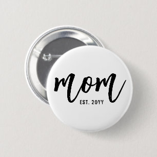 Badge Rond 5 Cm Maman Est Personnalisée. Typographie de script de