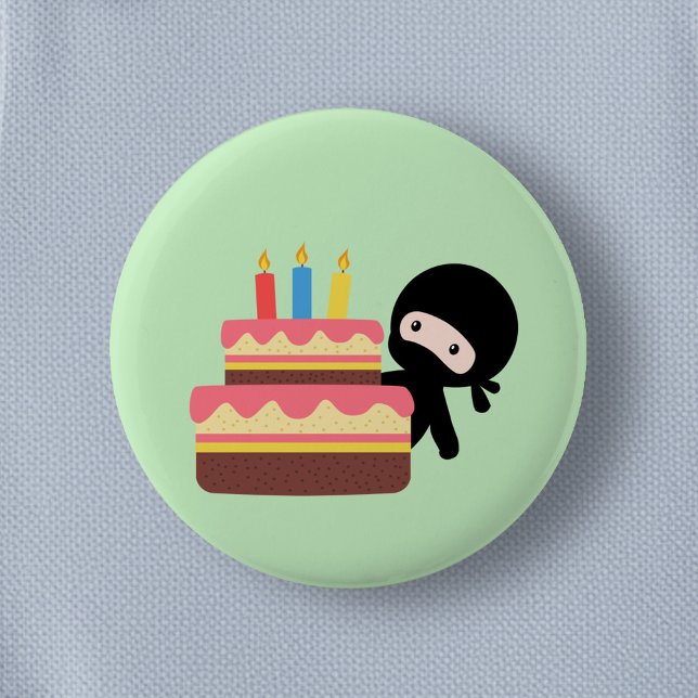 Badge Rond 5 Cm Minuscule Ninja derrière le gâteau d'anniversaire  (Créateur téléchargé)