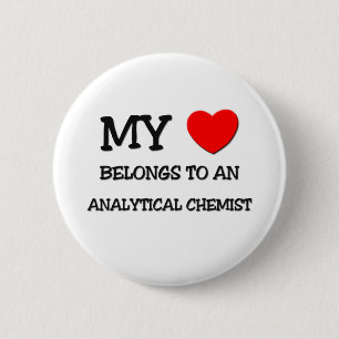 Badge Rond 5 Cm Mon coeur appartient à un CHIMISTE ANALYTIQUE