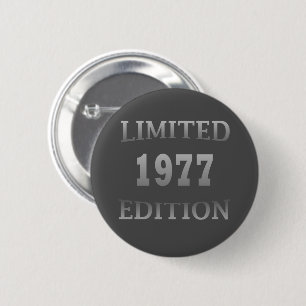 Badge Rond 5 Cm Né en 1977 fête d'anniversaire