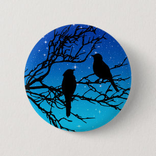 Badge Rond 5 Cm Oiseaux sur une branche, Noir contre Bleu du soir