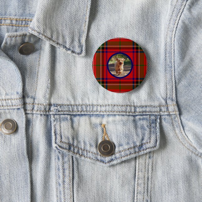 Badge Rond 5 Cm Personnaliser Clan Stewart Tartan Chien Photo (En situation)