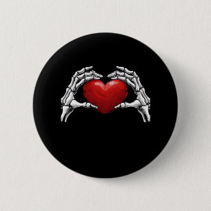 Badge Rond 5 Cm Squelette Mains Tenant Un Coeur Rouge Design Class