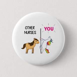 Badge Rond 5 Cm Un Cadeau Unicorne Pour Infirmière