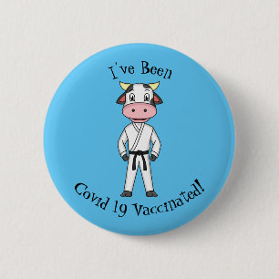 Badge Rond 5 Cm Vache mignonne en combinaison kung fu