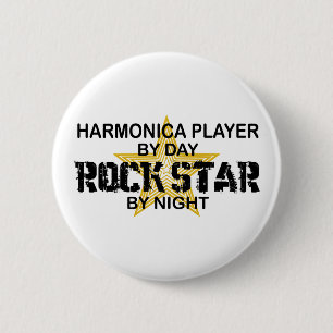 Badge Rond 5 Cm Vedette du rock d'harmonica par nuit