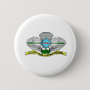 BADGE ROND 5 CM VOLEURS DE DELTA