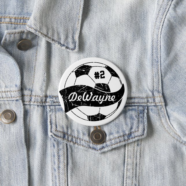 Badge Rond 7,6 Cm Bal de football Nom et numéro personnalisés (En situation)