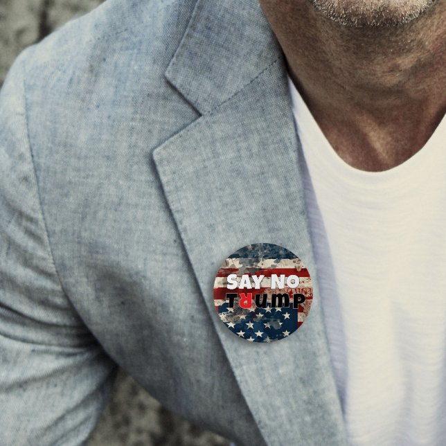 Badge Rond 7,6 Cm Drapeau du slogan anti-trump (Créateur téléchargé)