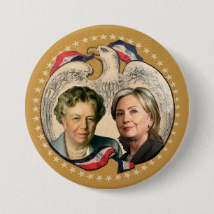 Badge Rond 7,6 Cm Hillary et sa héroïne