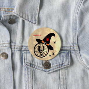 Badge Rond 7,6 Cm Monogram U Halloween Sky Witch Nom des araignées