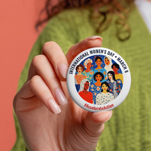 Badge Rond 7,6 Cm Visages colorés   Journée internationale de la fem