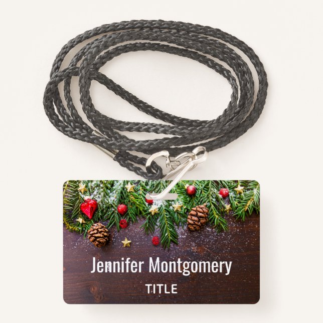 Badge Table de Noël rustique avec pin et neige (Devant avec lanière)