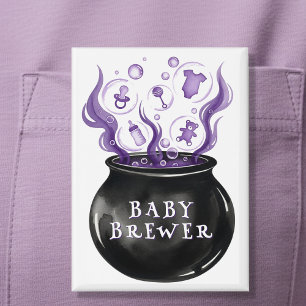 Badge Un bébé brasse le Baby shower d'Halloween Cauldron
