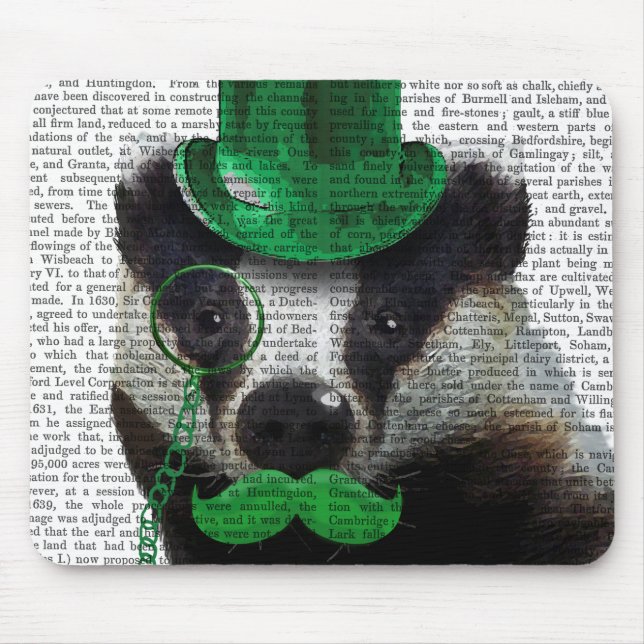 Badger mit Grünem Top-Hut und Mustache Mousepad (Vorne)