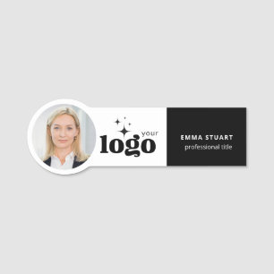 Badges magnétiques avec photo de l'employé et nom