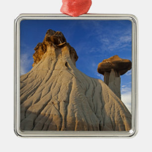Badlands-Formationen im Makoshika State Park in Silbernes Ornament